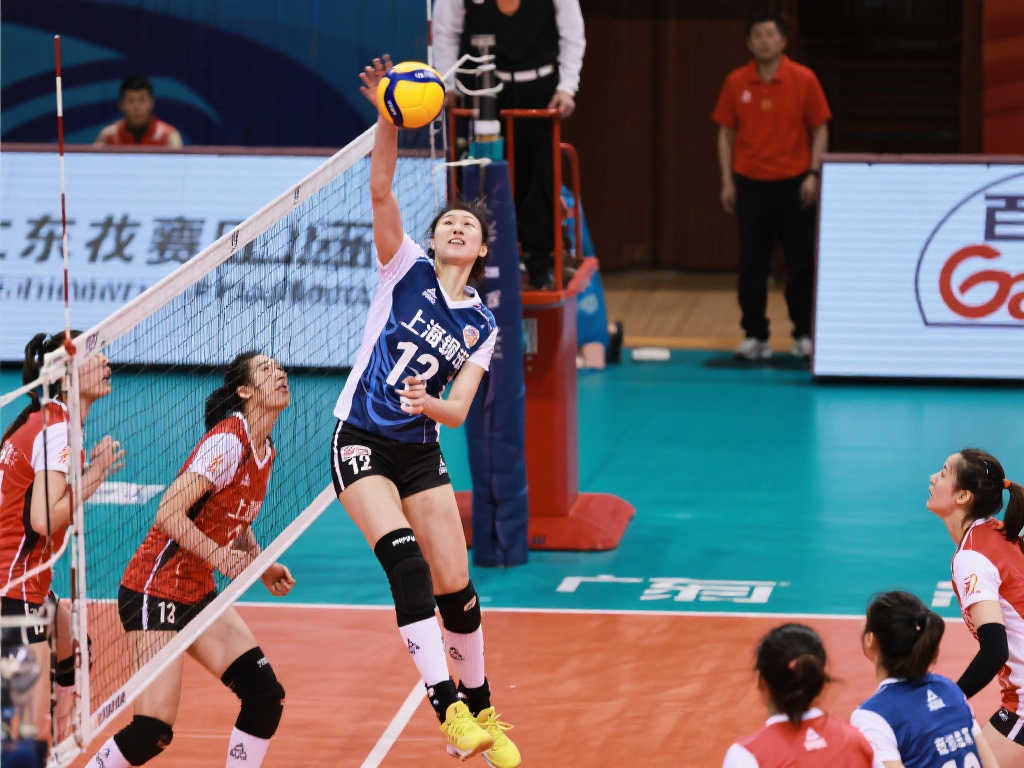 三大球运动会第四日:上海女排苦战五局险胜广东 三大球运动会第四日:上海女排苦战五局险胜广东
